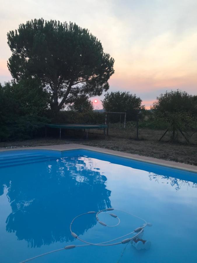 Gite De Fontjalabert En Campagne Tout Confort Lisle-sur-Tarn Exterior foto